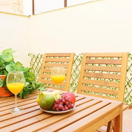 Apartment At La Isla Preciosos Cerca Del Centro De La Ciudad Y De La Playa Malaga